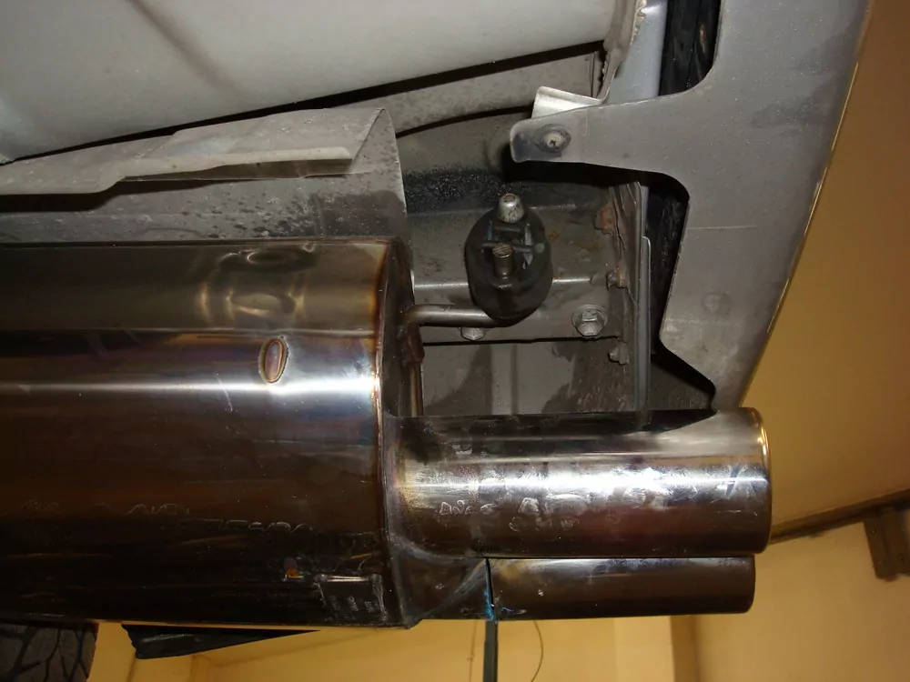 Toyota Corolla E12 Combi  Endschalldämpfer Ausgang rechts/links - 2x80 Typ 13 rechts/links