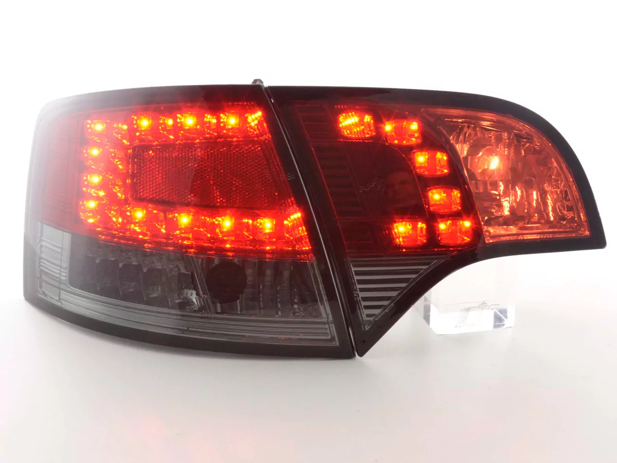 LED Rückleuchten Set Audi A4 Avant Typ 8E Bj. 04-08 rot/schwarz