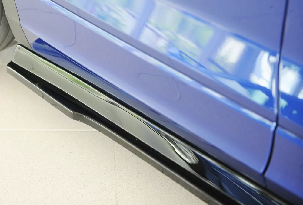 Rieger Seitenschweller rechts ansatz glanz schwarz für VW T-Roc R (A1) 5-tür. 01.22- (ab Facelift)