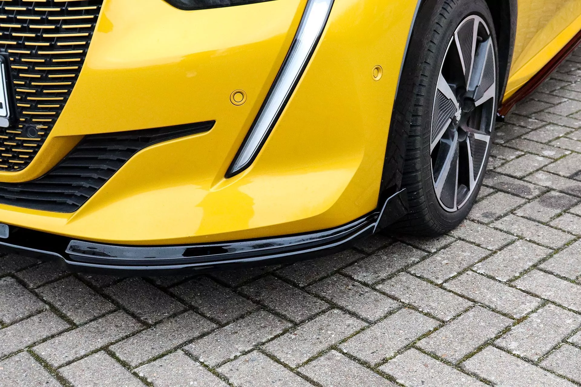 Cuplippe Frontspoilerlippe mit Wings für Peugeot 208 II GT GT-Line