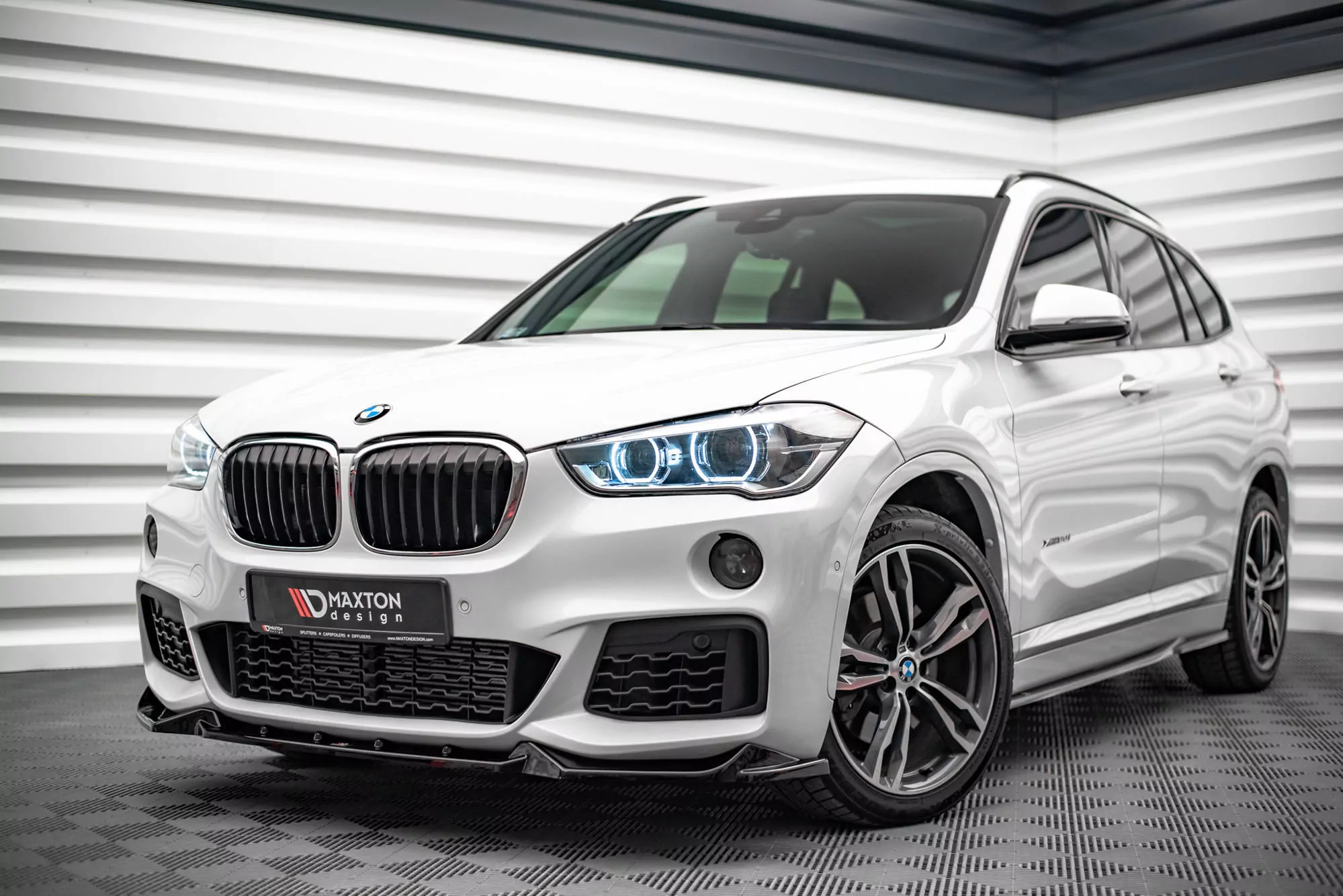 Front Ansatz V.2 Für BMW X1 M-Paket F48 Schwarz Hochglanz