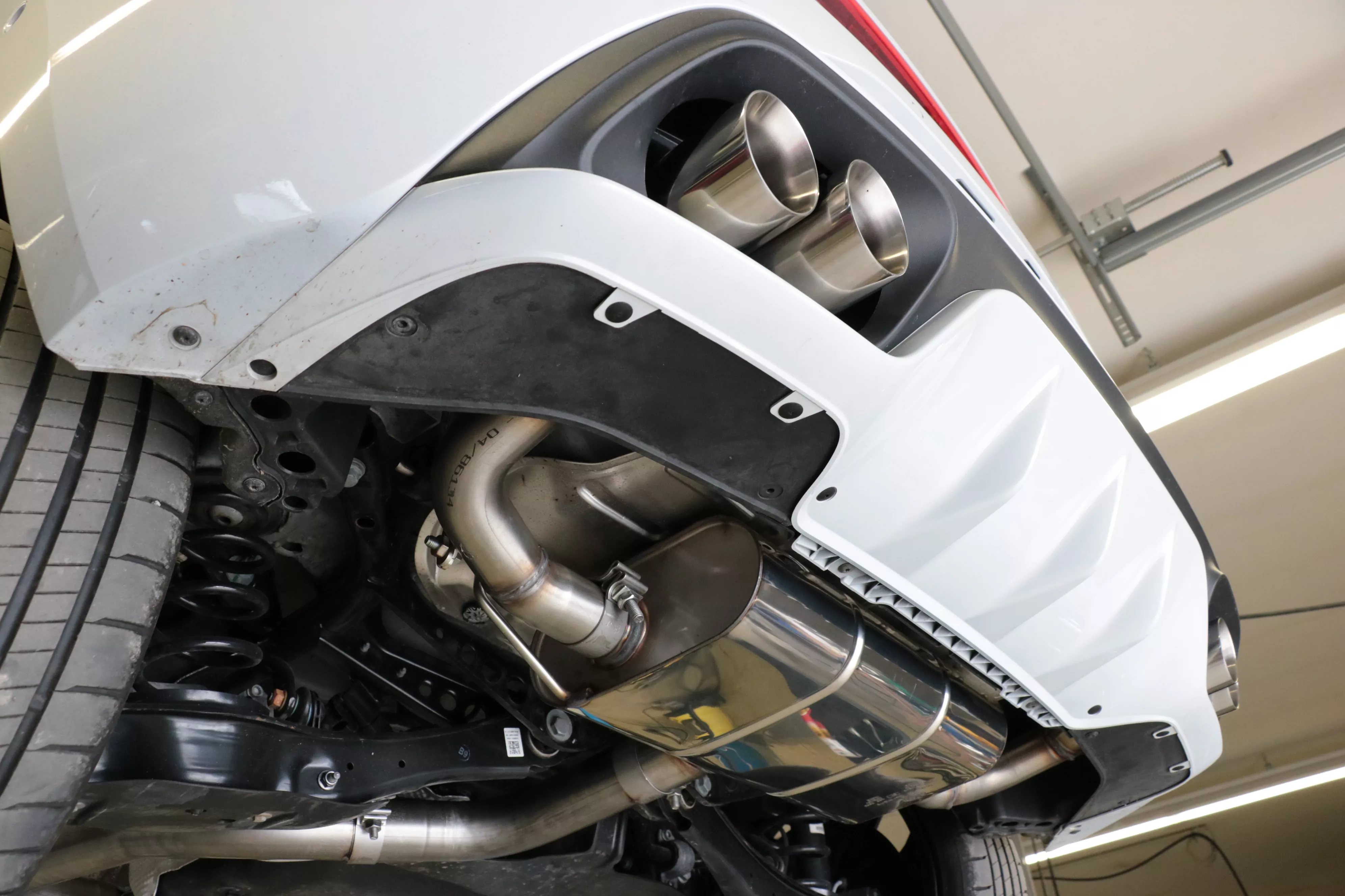 Cupra Leon 4x2 - KL  Endschalldämpfer Ausgang rechts/links - 2x80 Typ 25 rechts/links