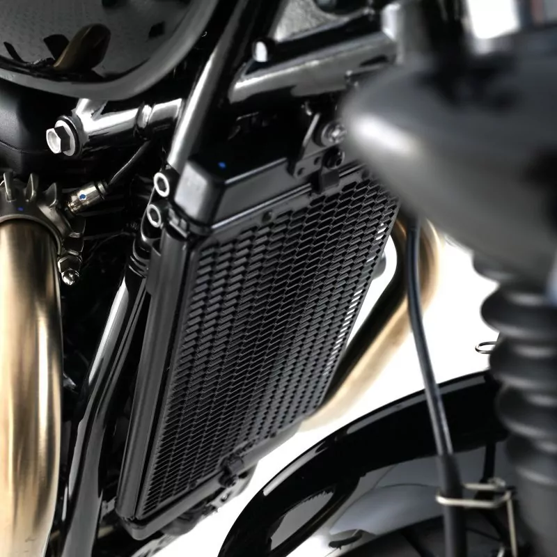 R&G Kühlergitter Schutz PRO BLACK Wasserkühler Triumph Bonneville Bobber 2017- / Speedmaster 2018-