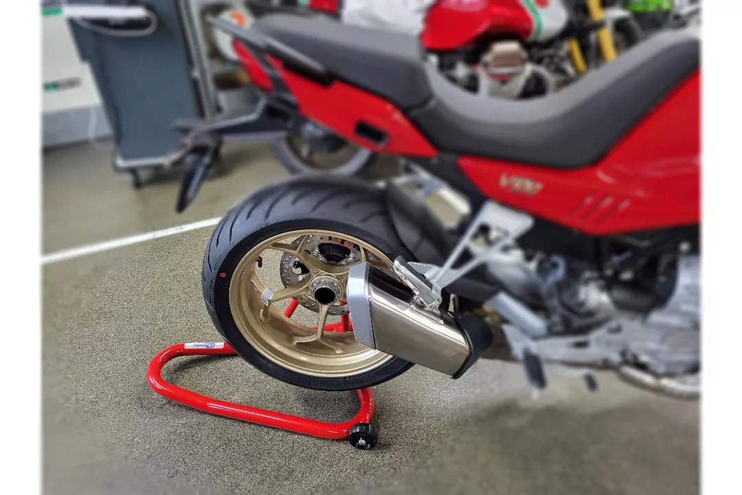 Montageständer hinten für BMW K Modelle und Moto Guzzi V100 Mandello