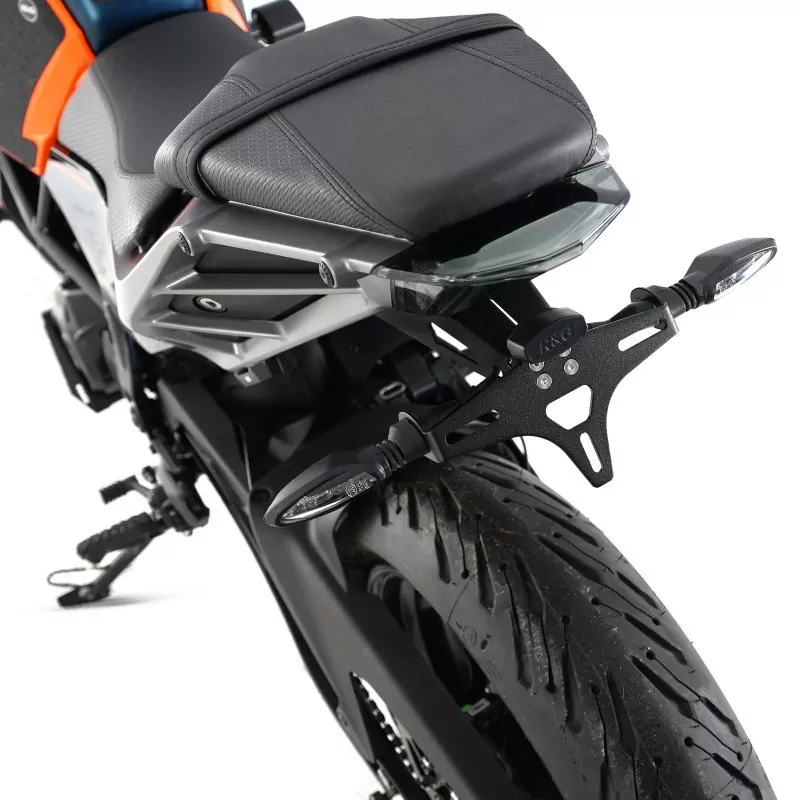 R&G Premium Kennzeichenhalter KTM Duke 125 / 390 2024-