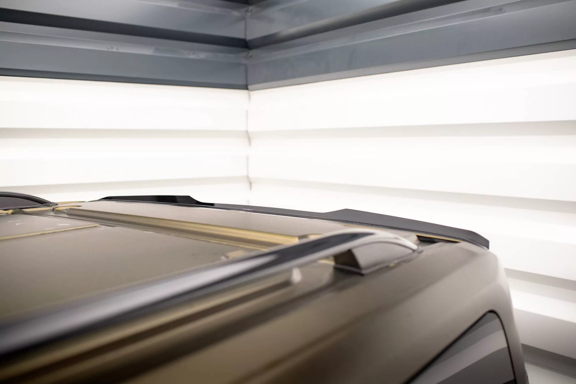 Spoiler CAP Für Ford Tourneo Custom Mk1 Facelift Schwarz Hochglanz