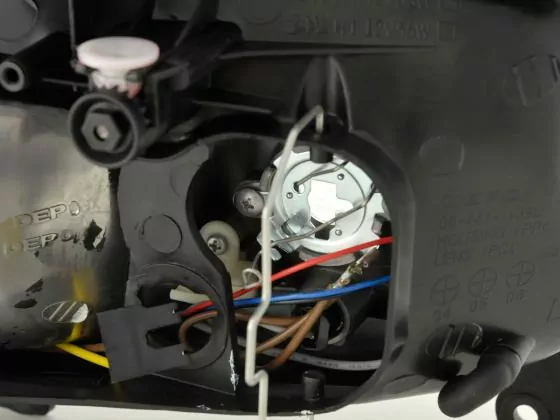 Verschleißteile Scheinwerfer links VW Polo (Typ 6N2) Bj. 99-01