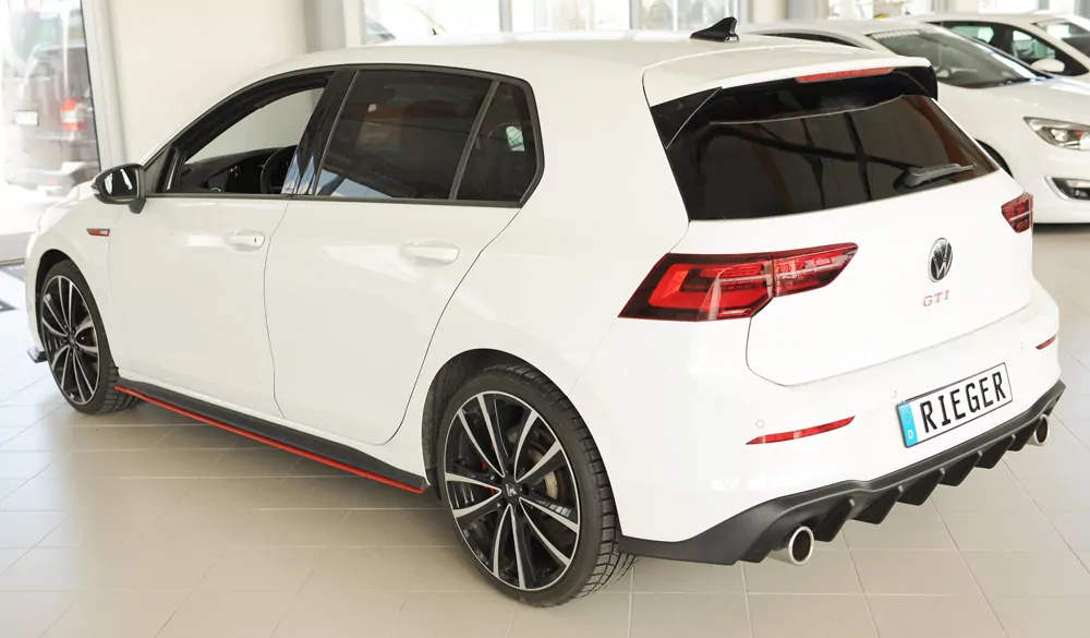 Rieger Heckeinsatz matt schwarz für VW Golf 8 GTI 5-tür. 08.20-03.24 (bis Facelift)