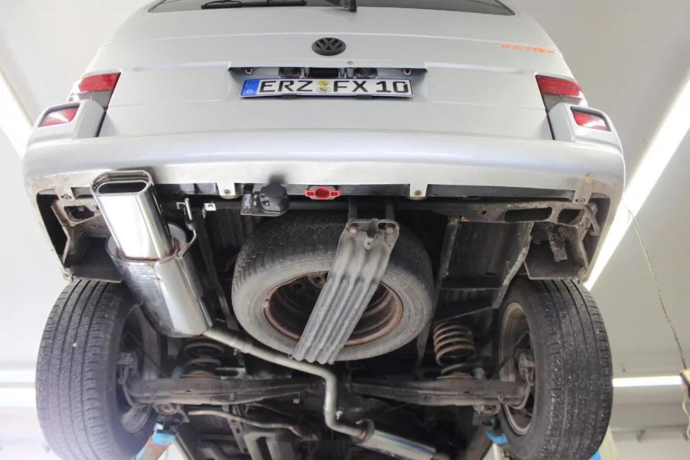 VW T4 - Frontantrieb - Bus/ Transporter/ Multivan/ Caravelle  Endschalldämpfer - 160x80 Typ 53