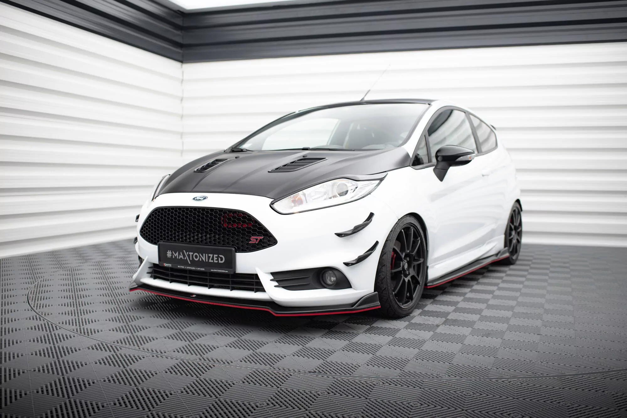 Front Ansatz V.5 Für Ford Fiesta ST Mk7 Facelift Schwarz Hochglanz