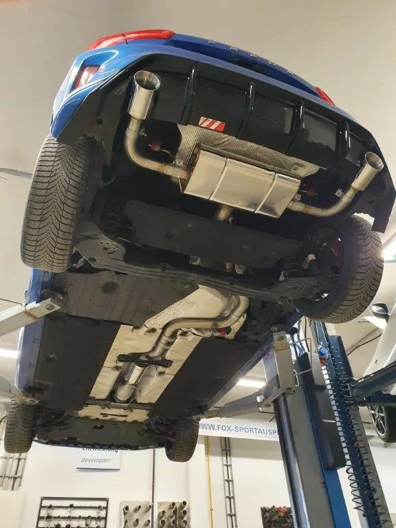 Ford Focus IV ST-Line - starre Hinterachse  Endschalldämpfer Ausgang rechts/links - 1x100 Typ 25 rechts/links