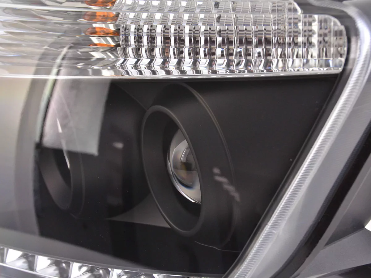 Scheinwerfer Set Daylight LED Tagfahrlicht Dacia Duster Bj. ab 2014 schwarz