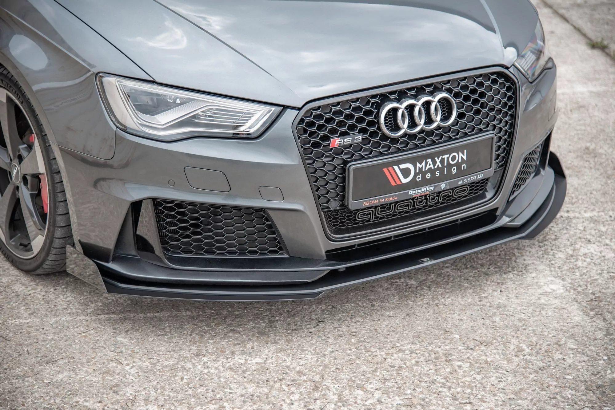 Robuste Racing Front Ansatz Passend Für + Flaps Passend Für Audi RS3 8V Sportback Schwarz Hochglanz