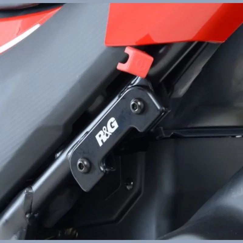 R&G Racing hintere Fußrastenabdeckung Honda CBR 300 R 2014- / NX 500 2024-