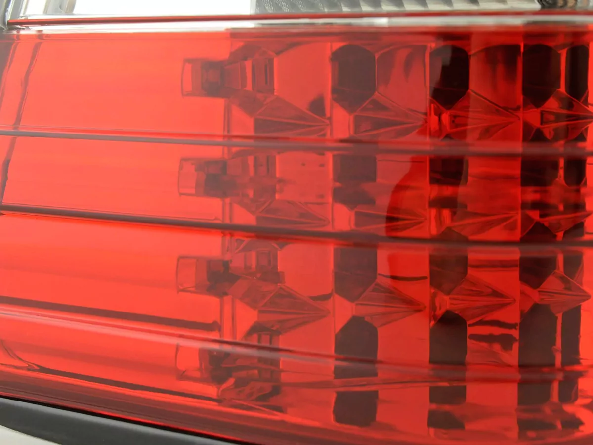 LED Rückleuchten Set Mercedes E-Klasse Limousine W124 Bj. 85-96 klar/rot