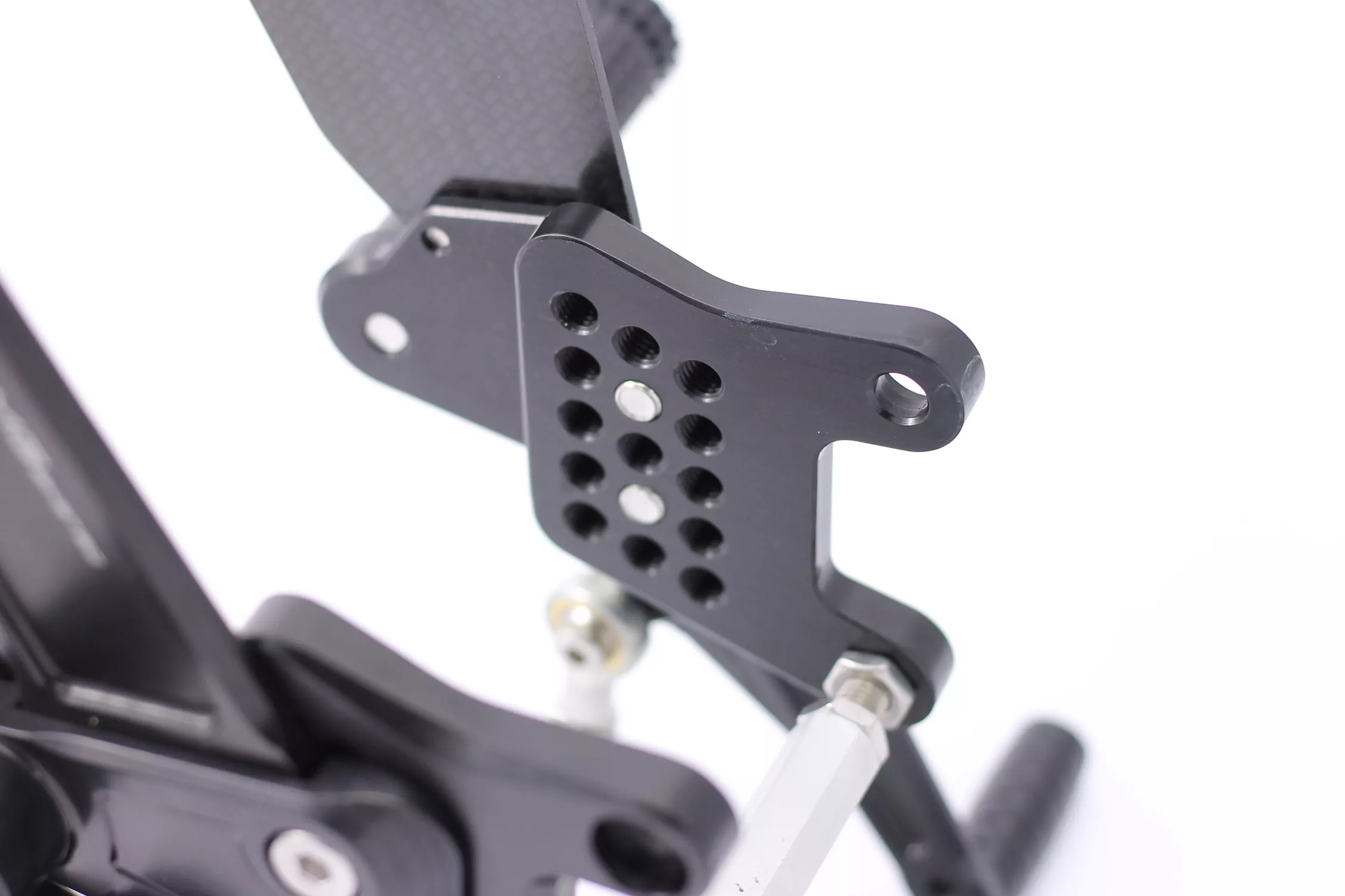 MG Biketec Sportfussrastenanlage / Rastenanlage / Fußrastenanlage mit ABE, gültig in D - A - CH für Aprilia RSV4 1100 / Factory ab 2021