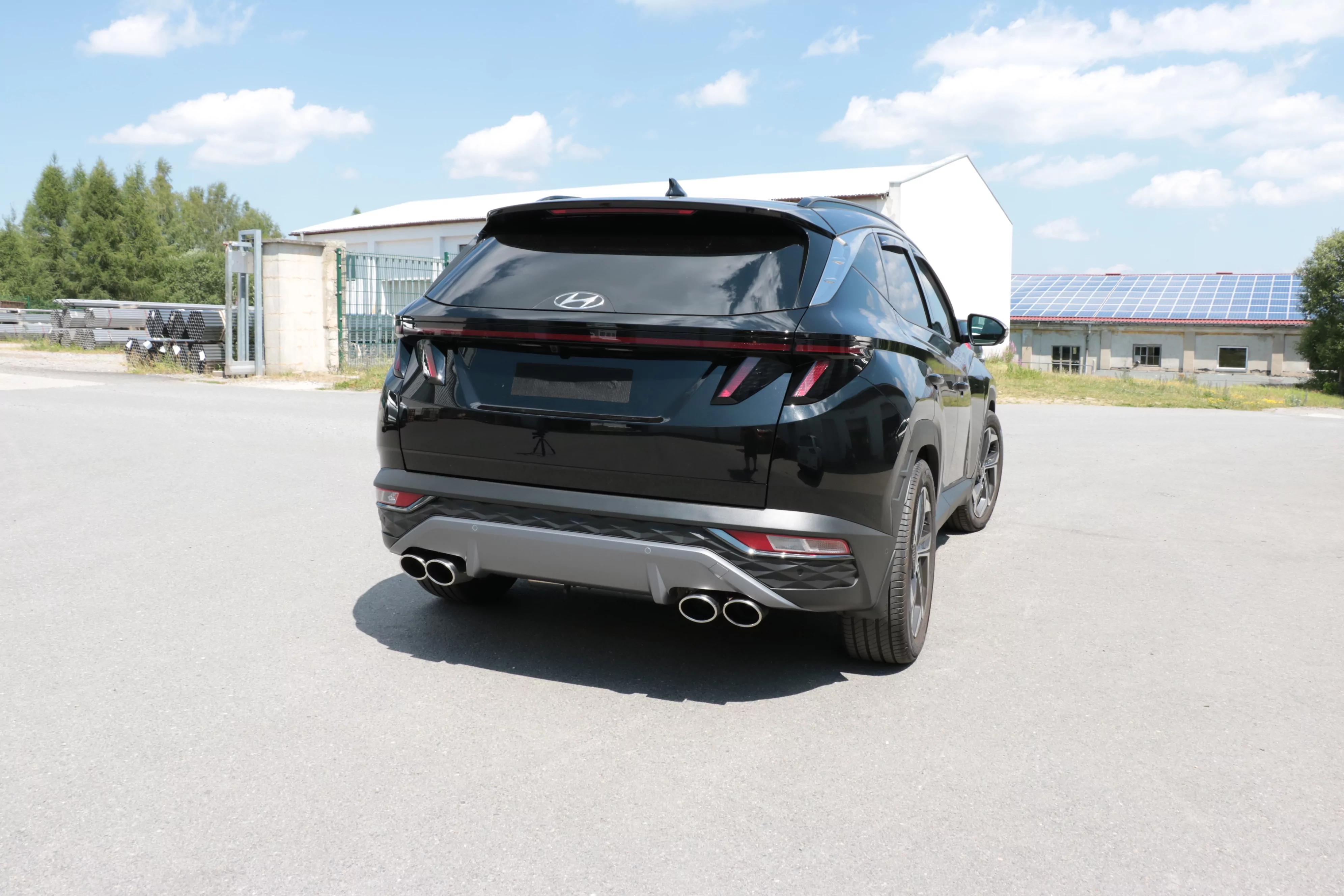 Hyundai Tucson NX4 - 4x2 & 4x4  Endschalldämpfer - 2x115x85 Typ 32 rechts/links