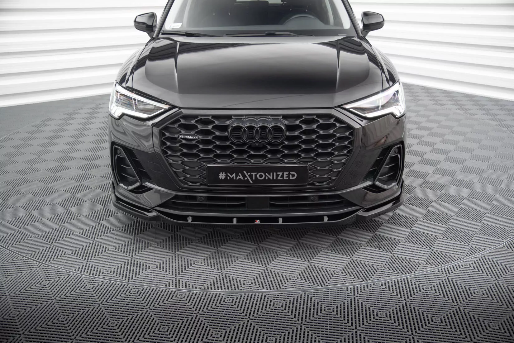 Front Ansatz V.2 Für Audi Q3 Sportback F3 Schwarz Hochglanz