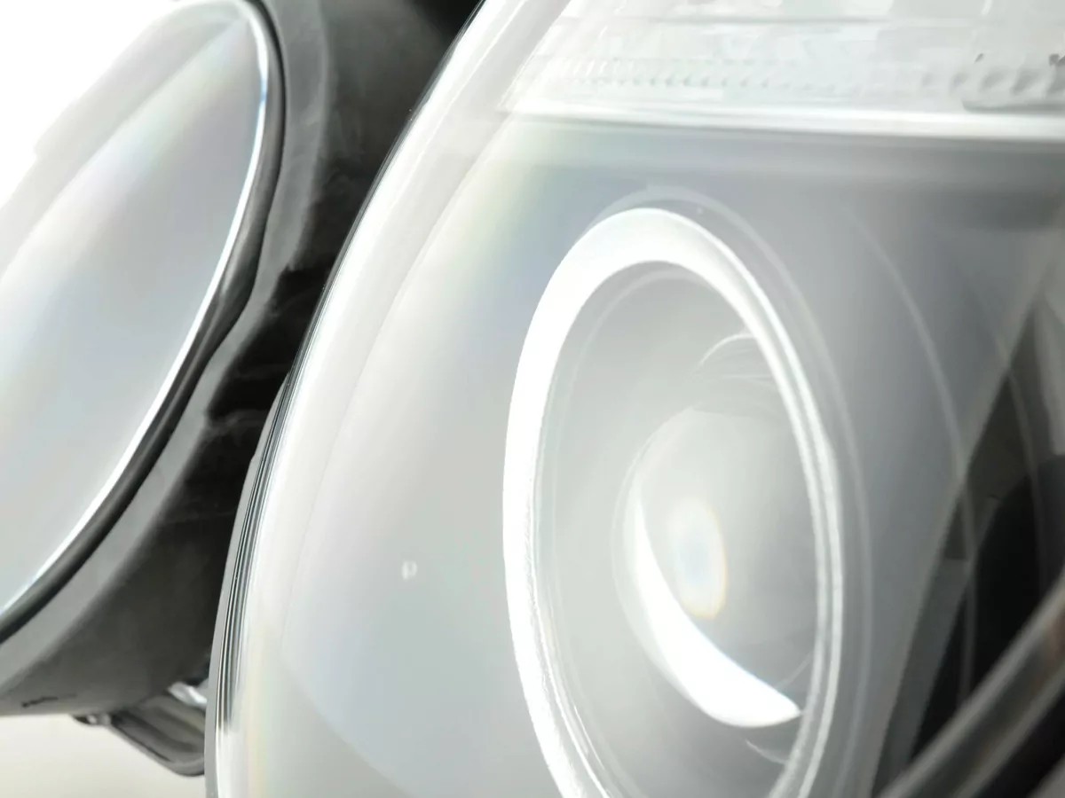 Scheinwerfer Set Mercedes E-Klasse Typ W210 Bj. 99-01 schwarz