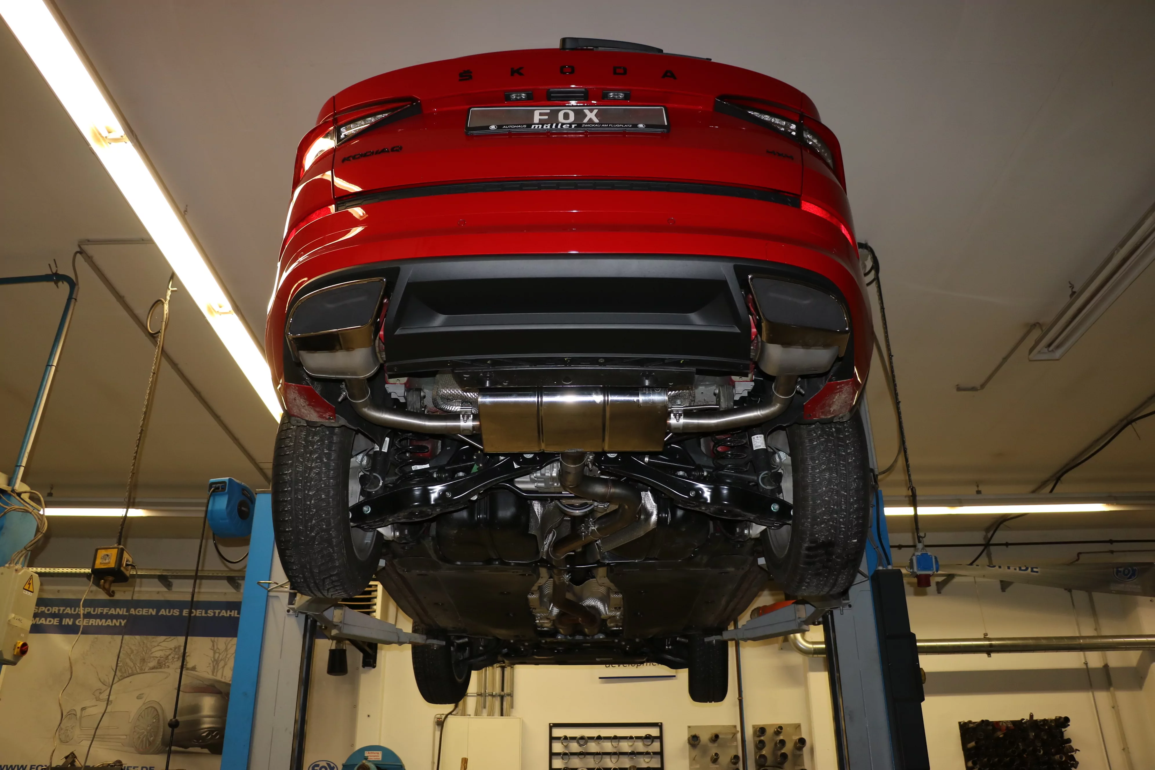 Skoda Kodiaq 4x4 mit RS-Optik  Endschalldämpfer Ausgang rechts/links