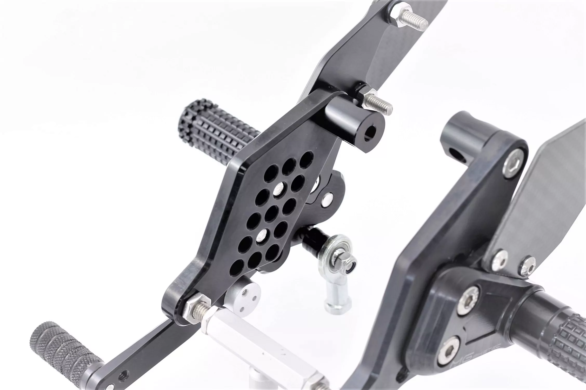 MG Biketec Sportfussrastenanlage / Rastenanlage / Fußrastenanlage mit ABE, gültig in D - A - CH für KTM 690 Duke ab 2016