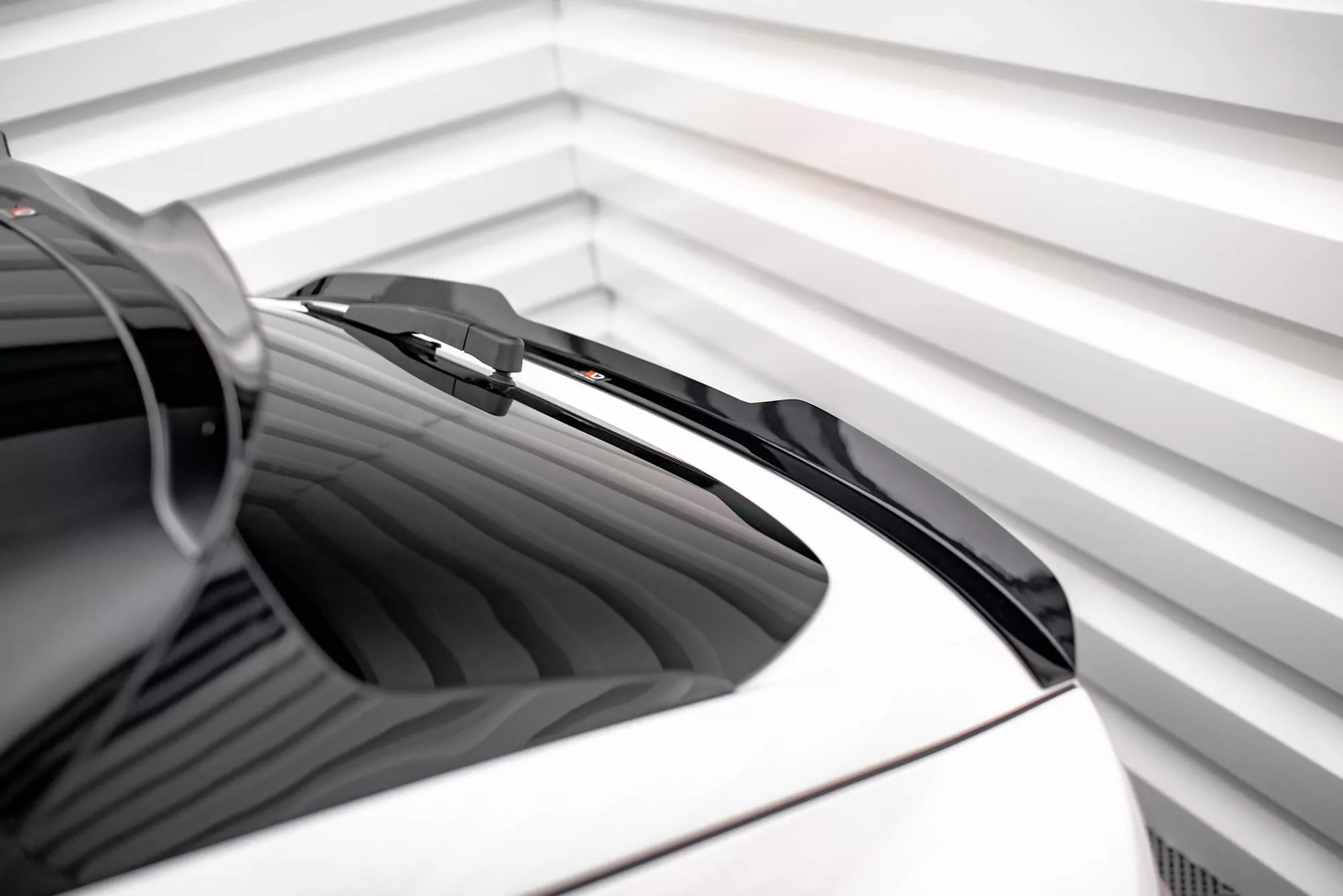 Niedriger Spoiler CAP Für Ford Mustang Mach-E Mk1 Schwarz Hochglanz
