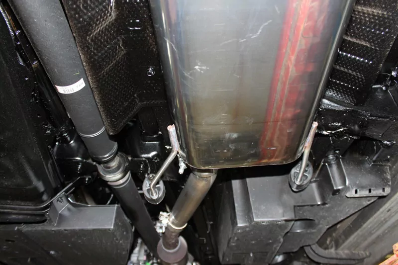 Toyota RAV 4 IV - Diesel  Mittelschalldämpfer mit sportlichen Klang