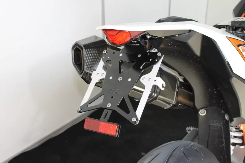 Kurzes Heck - Kennzeichenträger - Kennzeichenhalter für KTM 690 Enduro ab 2008