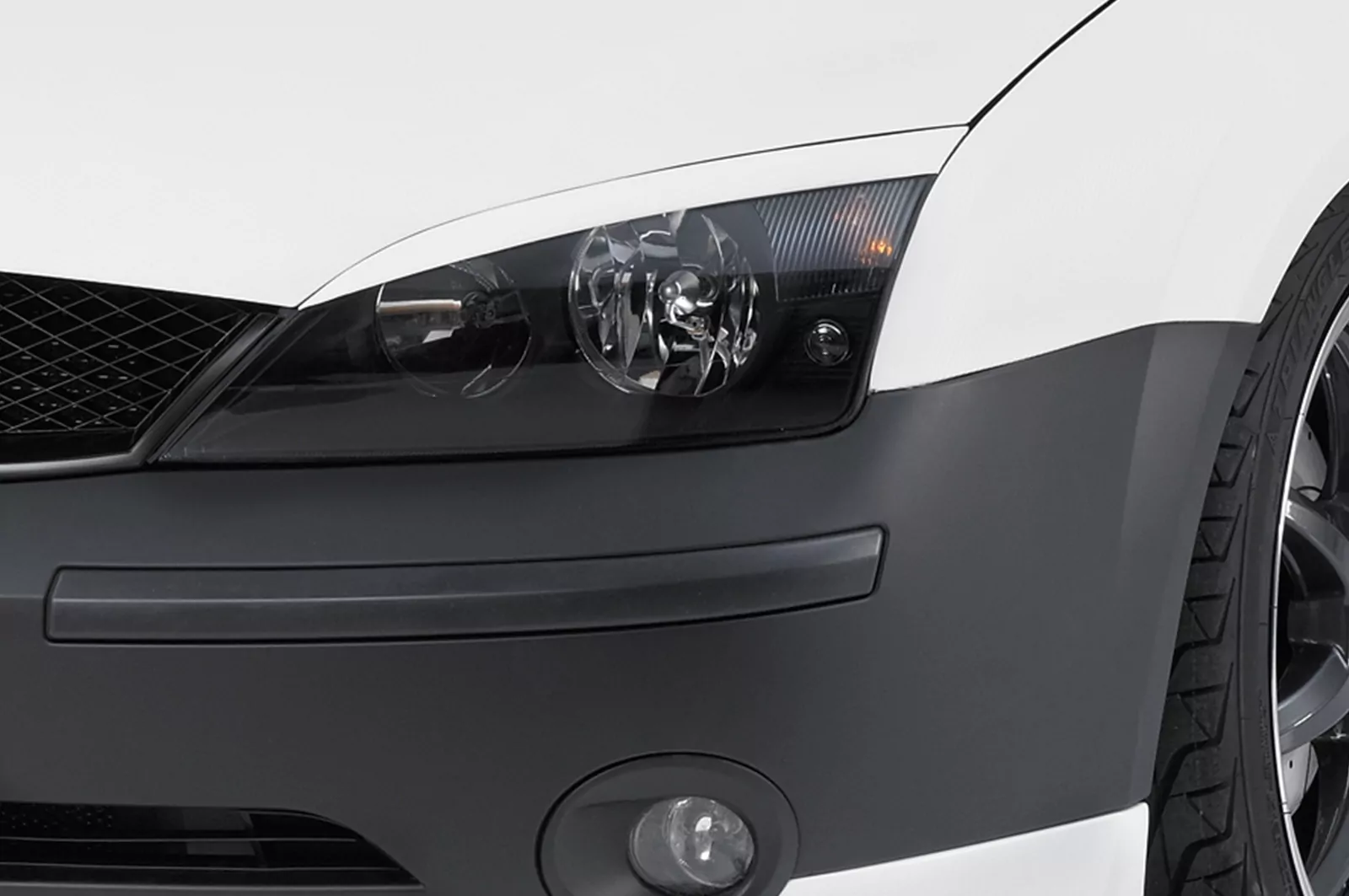 Scheinwerferblenden für Ford Mondeo MK3 SB136