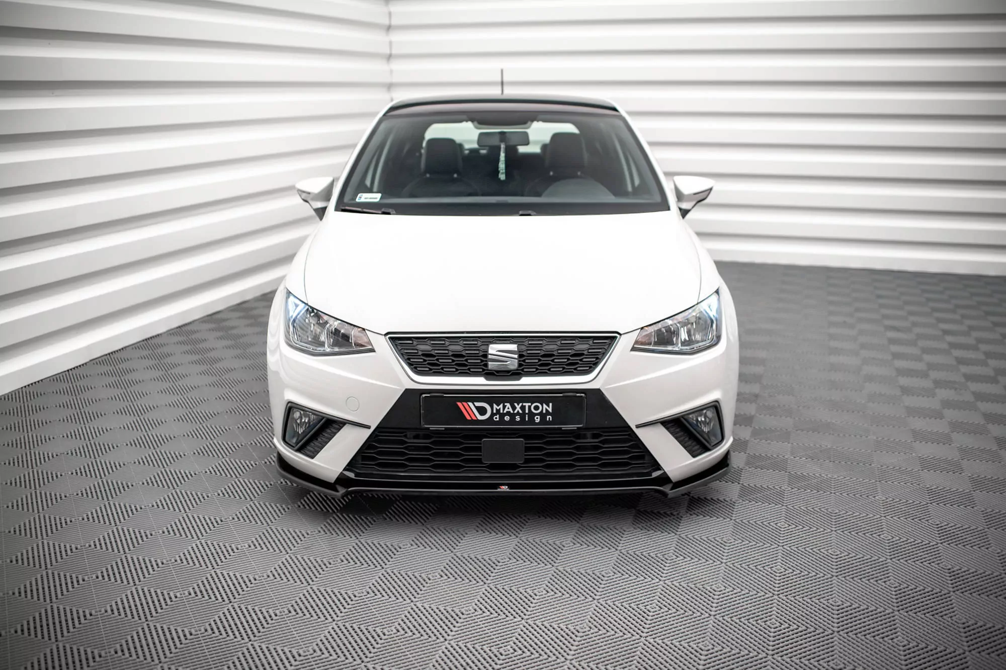 Front Ansatz V.3 Für Seat Ibiza FR/ Standard Mk5 Schwarz Hochglanz