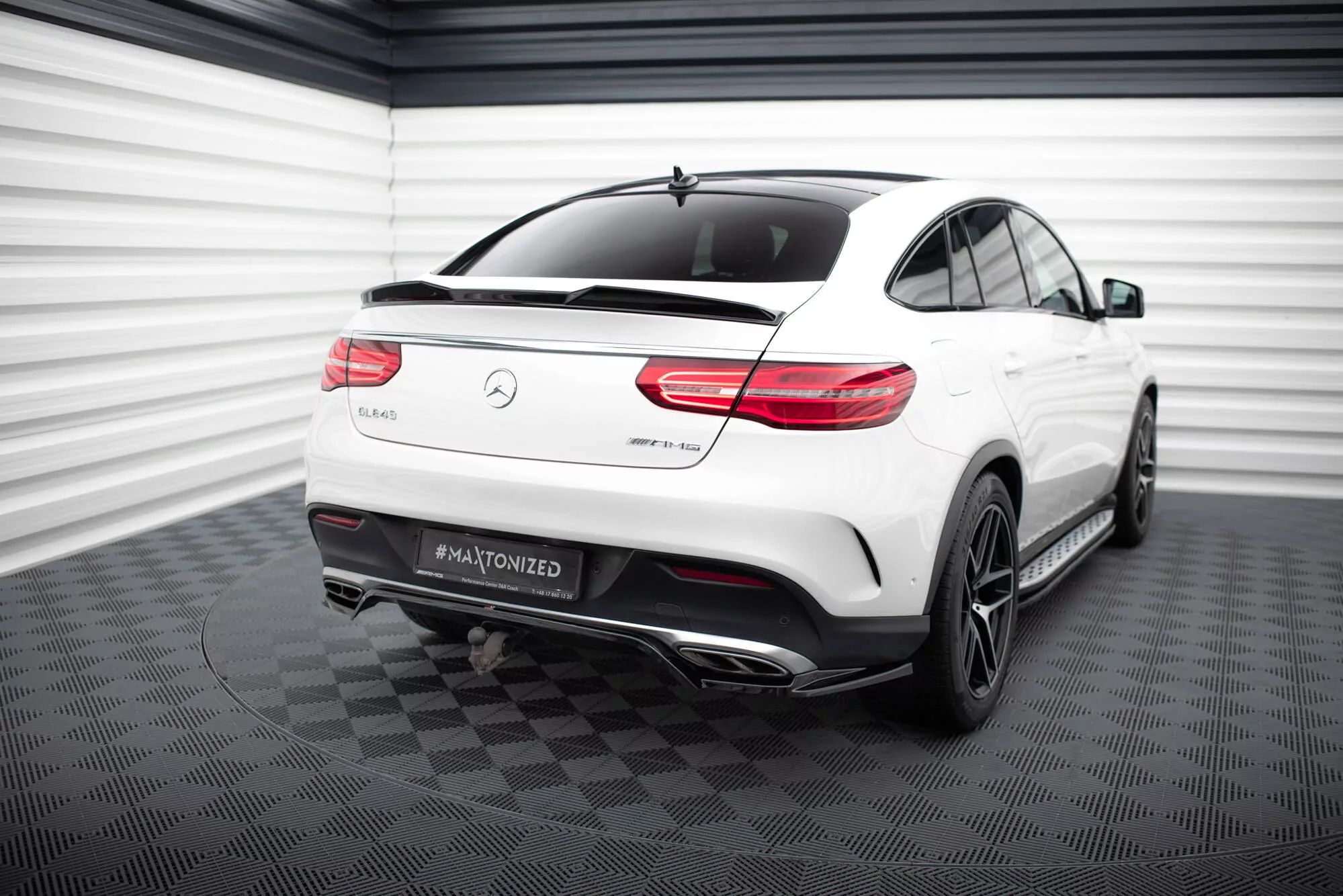 Hinten Splitter (mit Einem Vertikalem Balken) Mercedes-AMG GLE 43 Coupe C292 Schwarz Hochglanz