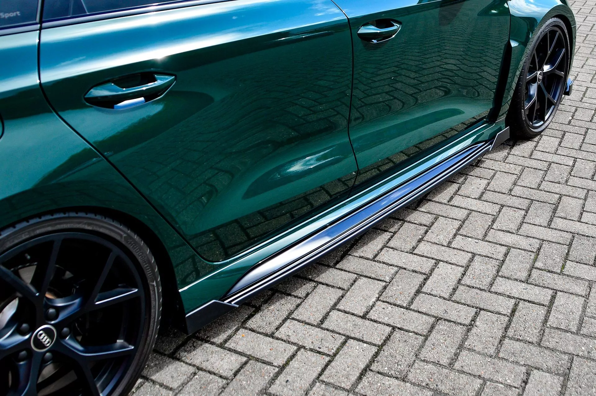 CUP Seitenschweller mit Wings vorne + hinten für Audi RS3 8Y