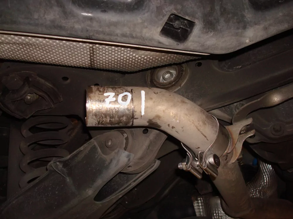 Mercedes C-Klasse 6 Zyl. - W204/S204 AMG-Paket + C63 Einsatz  Endschalldämpfer rechts/links - 2x115x85 Typ 32 rechts/links