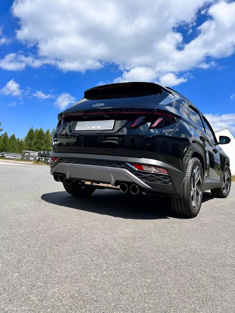 Hyundai Tucson NX4 - 4x2 & 4x4  Endschalldämpfer - 4x90 Typ 14 mit Schwarzen Covern 4x100mm