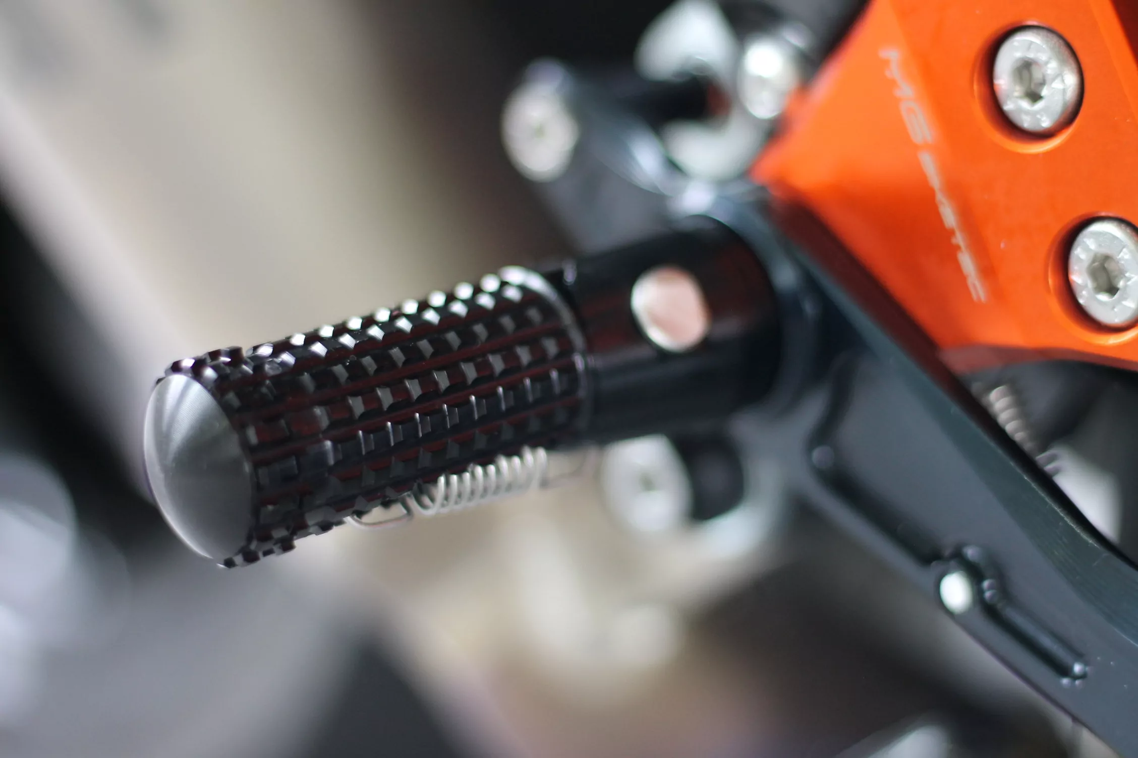 MG Biketec Sportfussrastenanlage / Rastenanlage / Fußrastenanlage mit ABE, gültig in D - A - CH für KTM 1290 Super Duke R / RR / EVO ab 2020