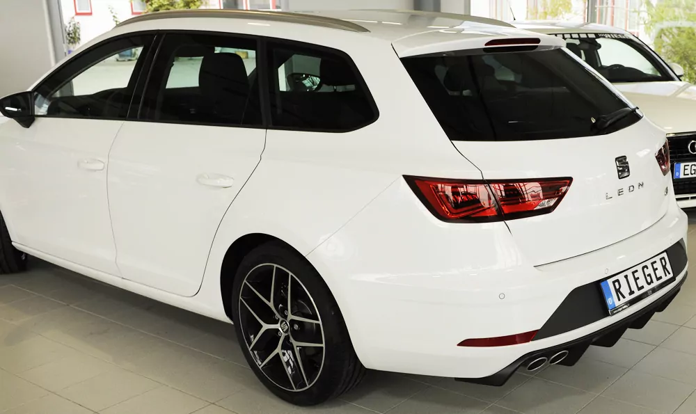 Rieger Heckeinsatz für Seat Leon FR (5F) - 5-tür. (ST/Kombi) 01.17- (ab Facelift) carbon optik