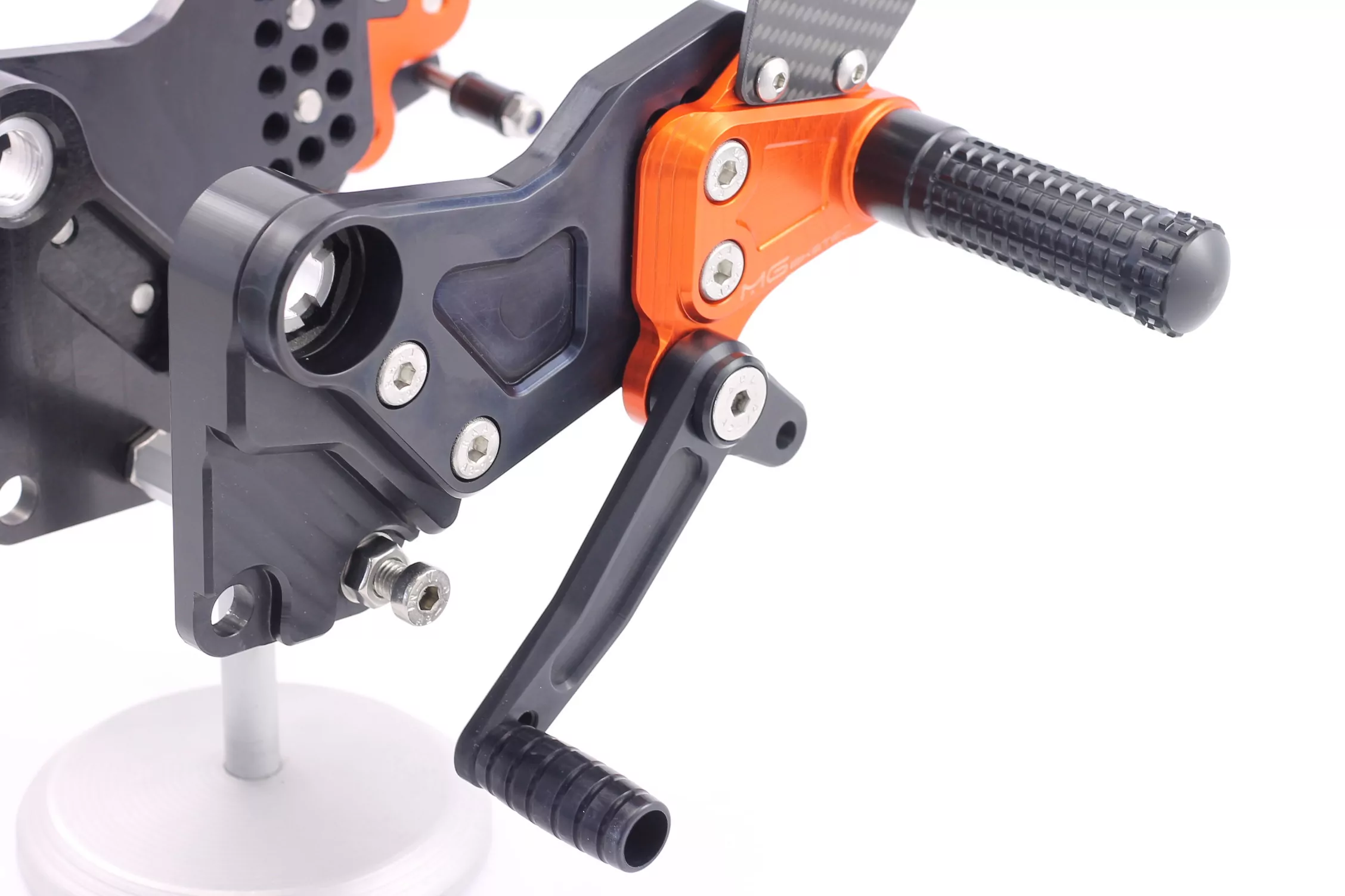 MG Biketec Sportfussrastenanlage / Rastenanlage / Fußrastenanlage mit ABE, gültig in D - A - CH für KTM 125 Duke ab 2020-2023