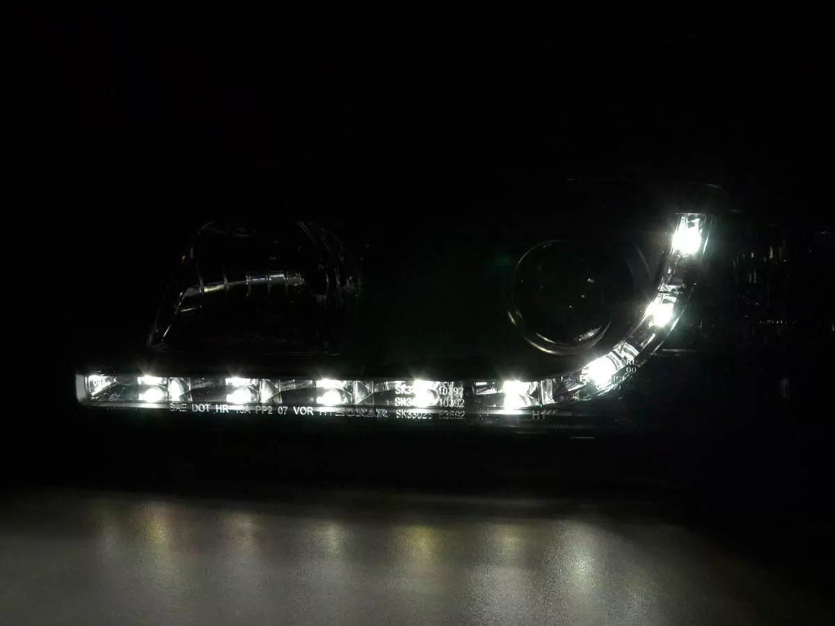 Scheinwerfer Set Daylight LED Tagfahrlicht BMW 3er E36 Coupe/Cabrio Bj. 92-98 schwarz für Rechtslenker