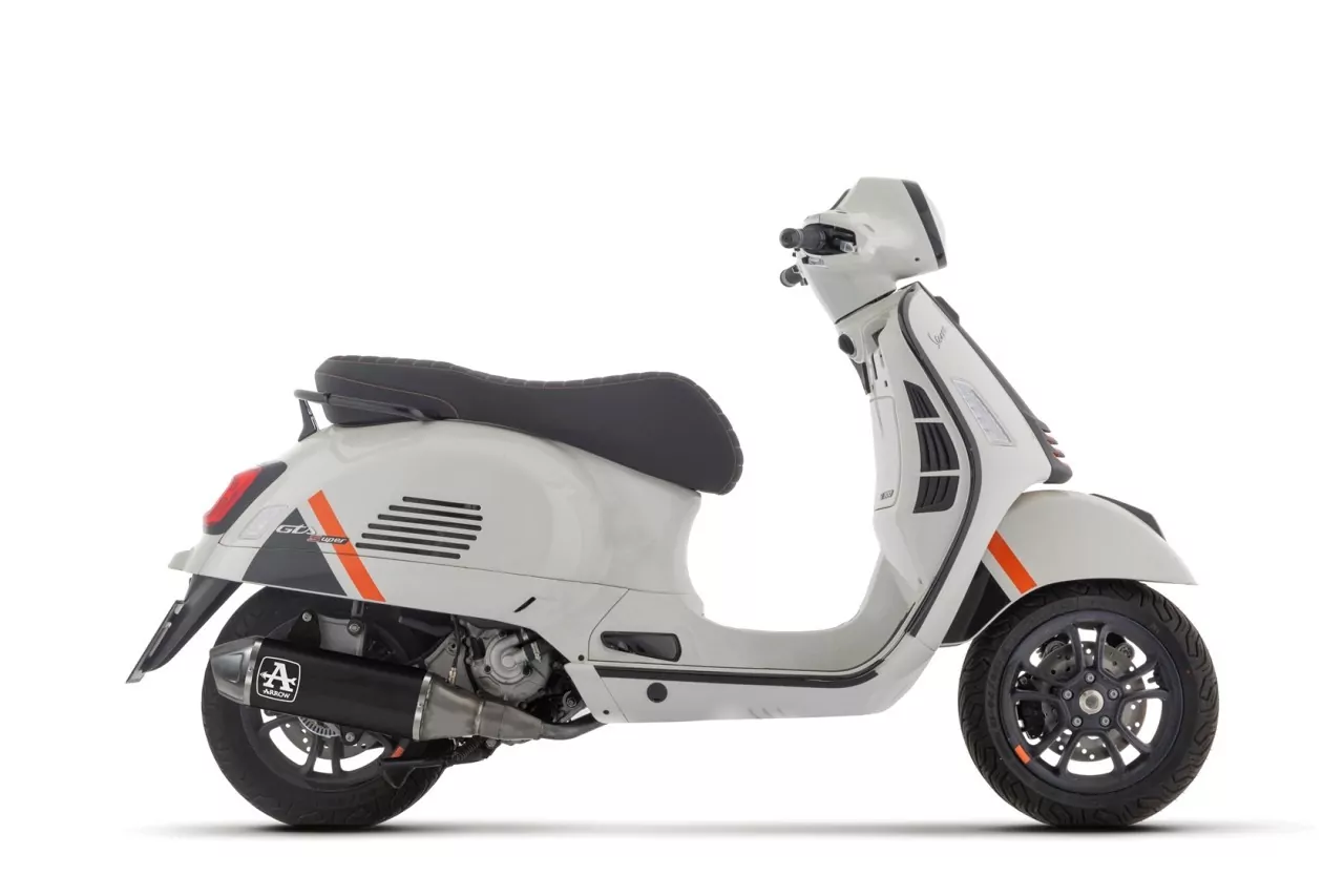 Arrow Urban Aluminium Schwarz PIAGGIO VESPA GTS 310 HPE 25-
