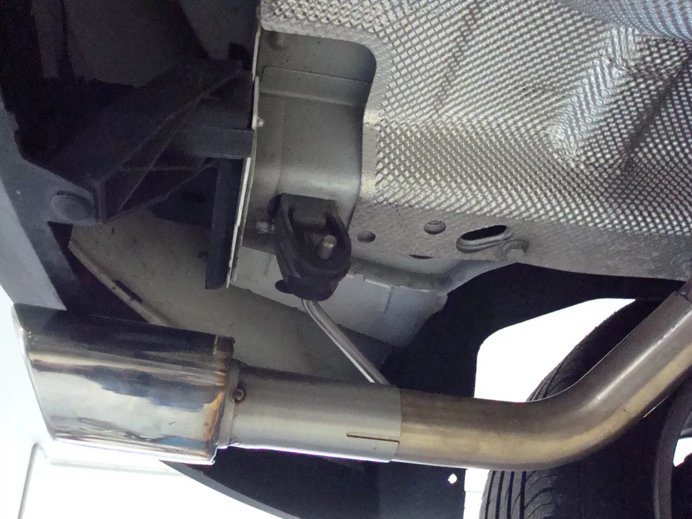 Ford Focus III Fließheck - Diesel  Endschalldämpfer Ausgang rechts/links - 106x71 Typ 32 rechts/links