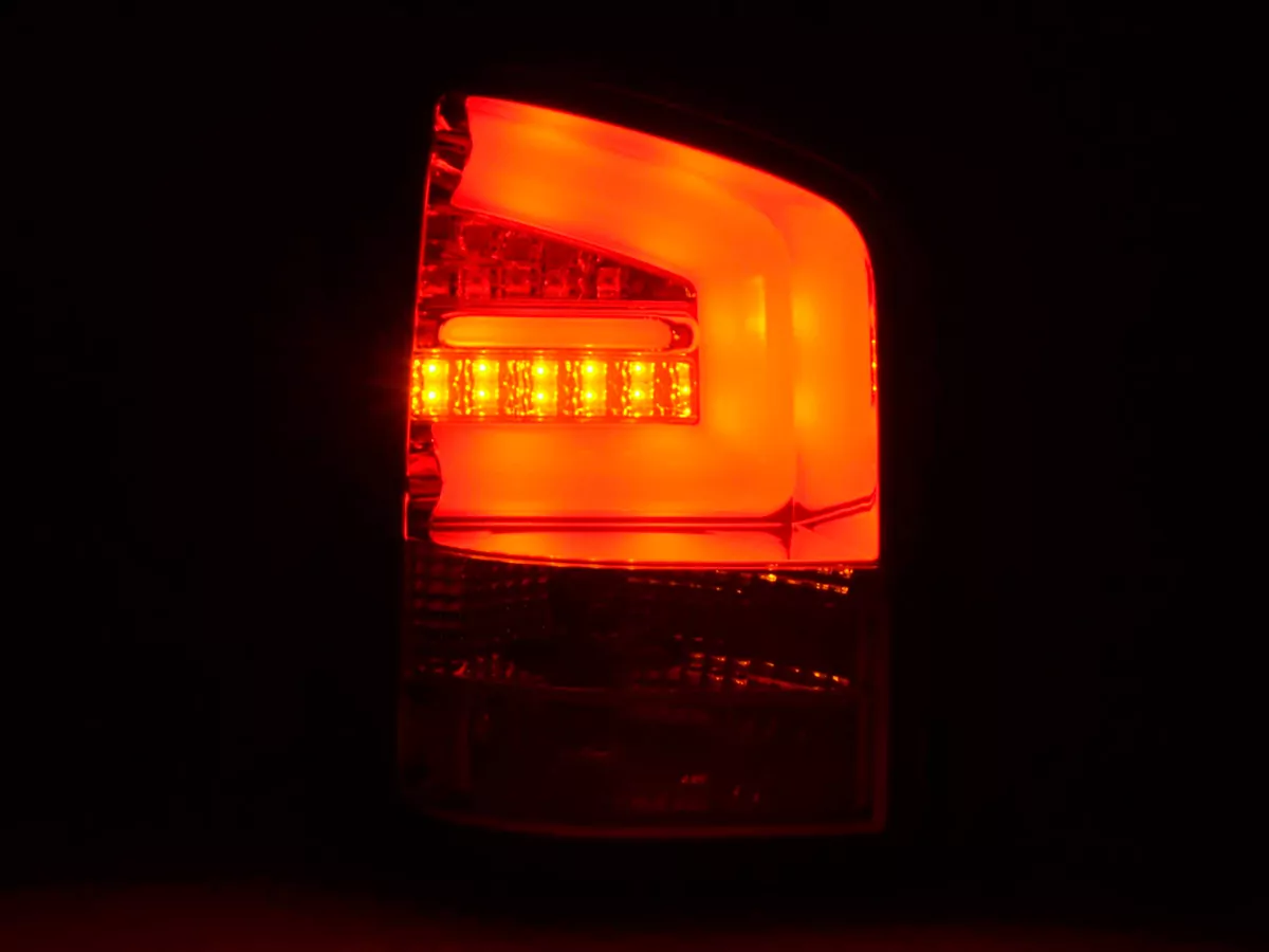 LED Rückleuchten Set VW T5  03-10 Heckklapentür-Version rot/klar