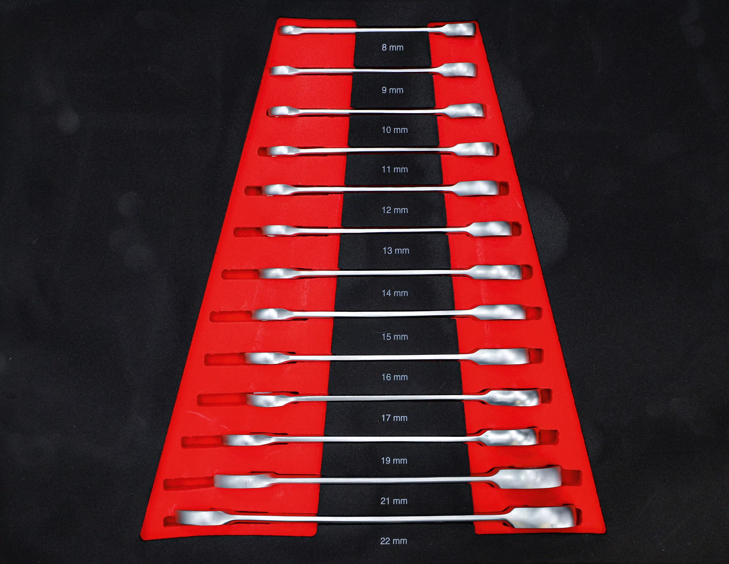 Werkstattwagen | 7 Schubladen | 1 Seitentür | mit 250 Werkzeugen