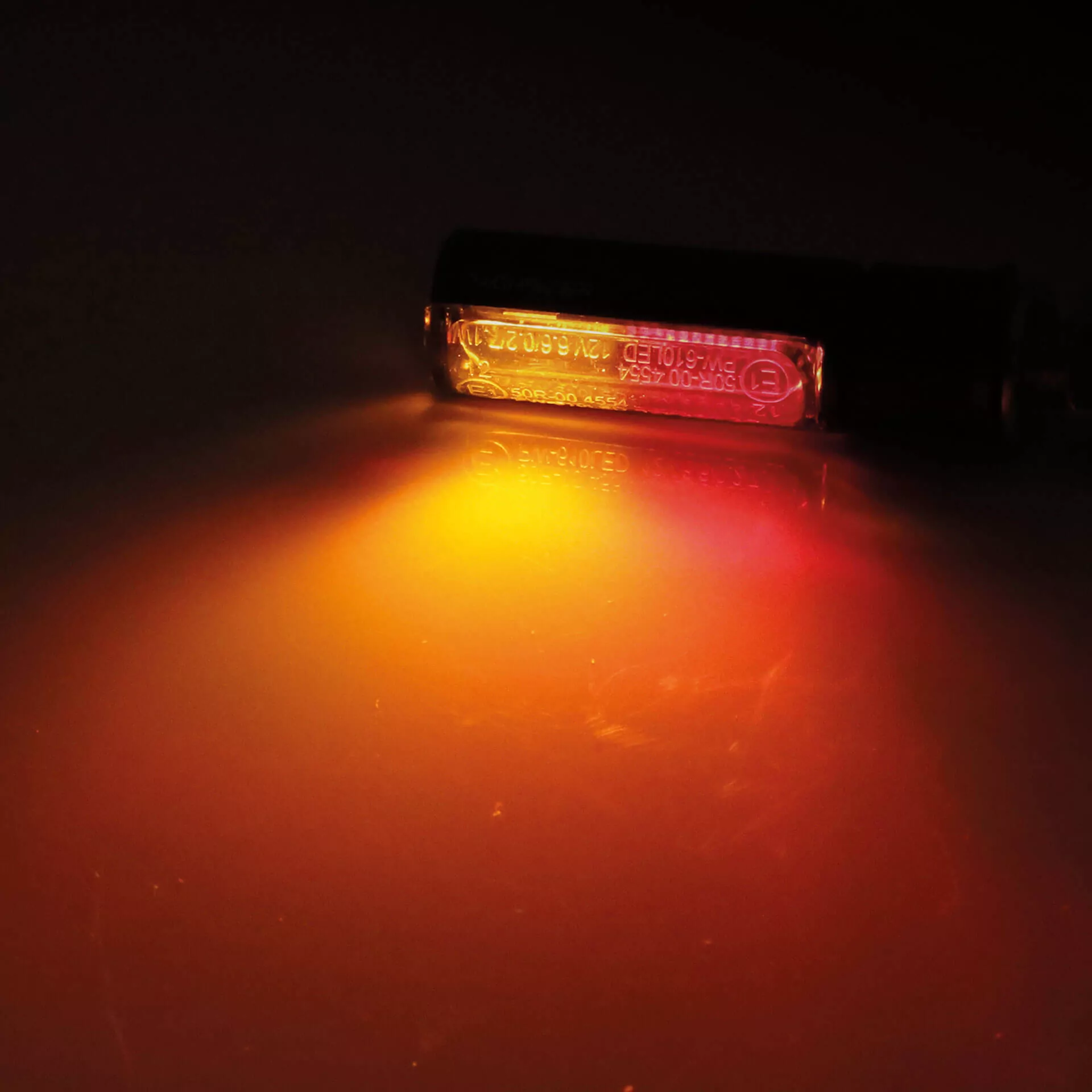 HIGHSIDER Pro Conero-Black-Edition LED 3in1 Blinker-Rücklicht-Kombination Gehäuse Schwarz / Linse Rauchgrau (Paar), Hinten