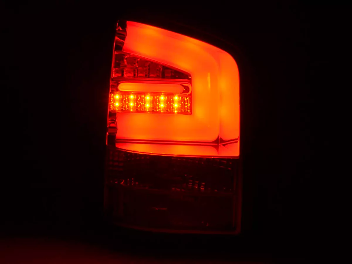 LED Rückleuchten Set VW T5  2010- Heckklapentür-Version rot/klar