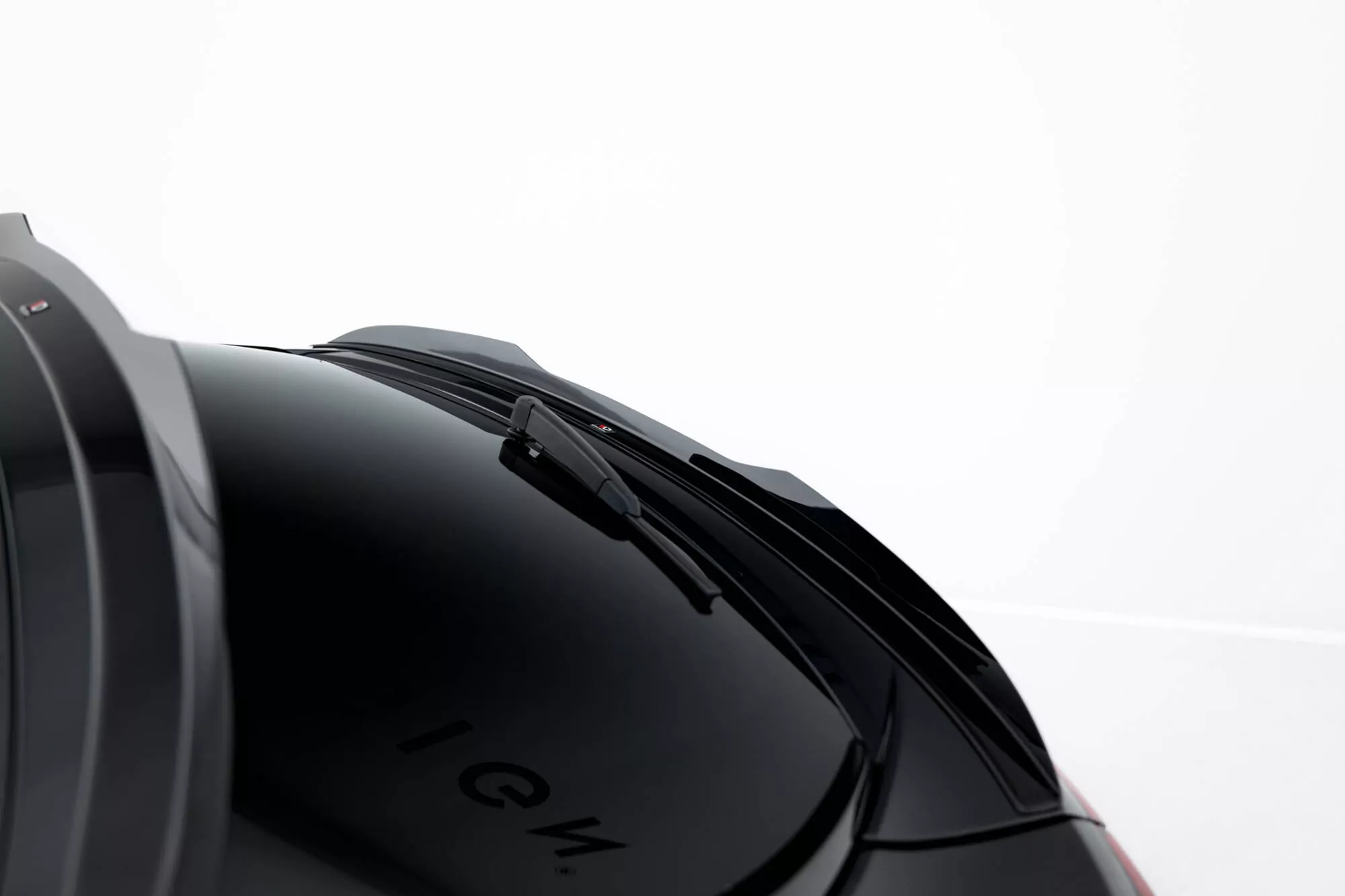 Niedriger Spoiler CAP Für Maserati Levante GT Mk1 Facelift Schwarz Hochglanz