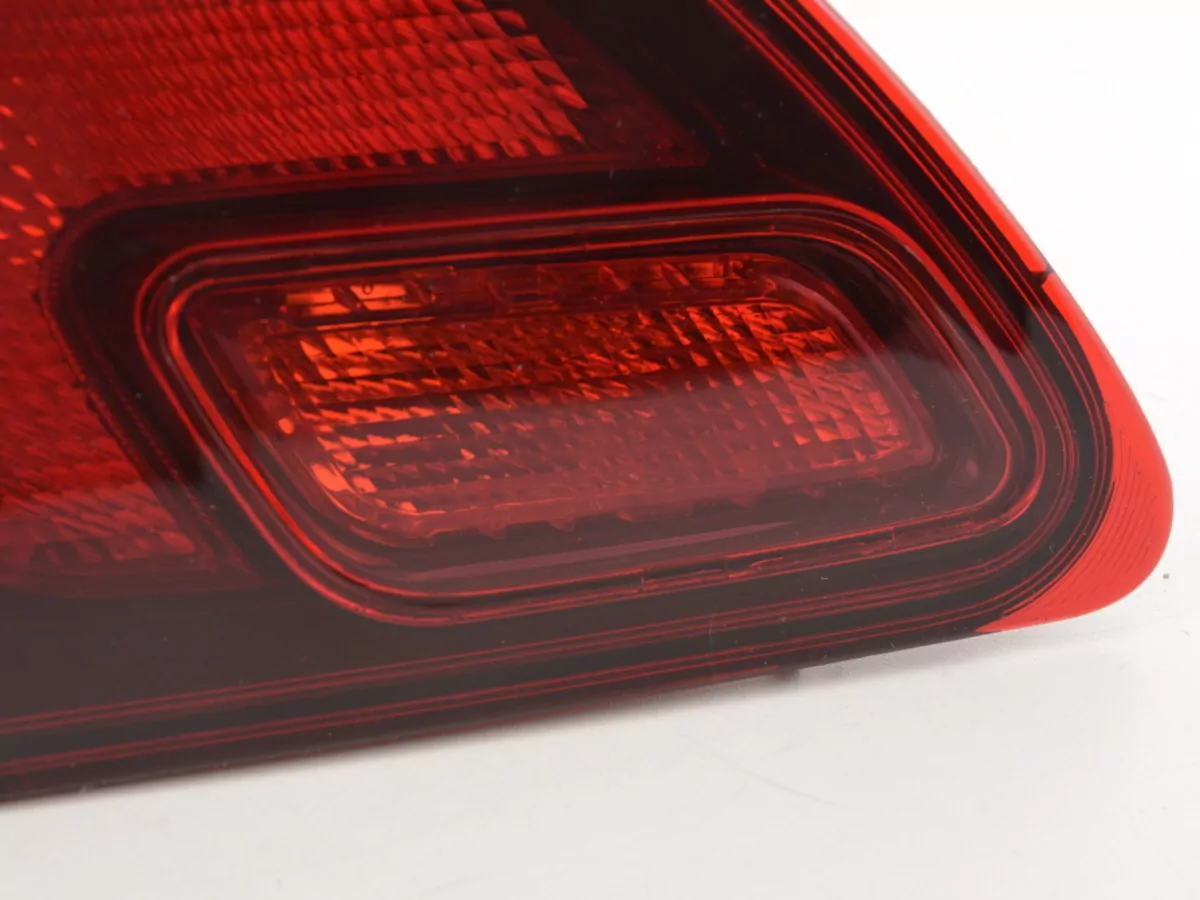 Verschleißteile Rückleuchte links Opel Astra J Bj. 2009-2012 schwarz