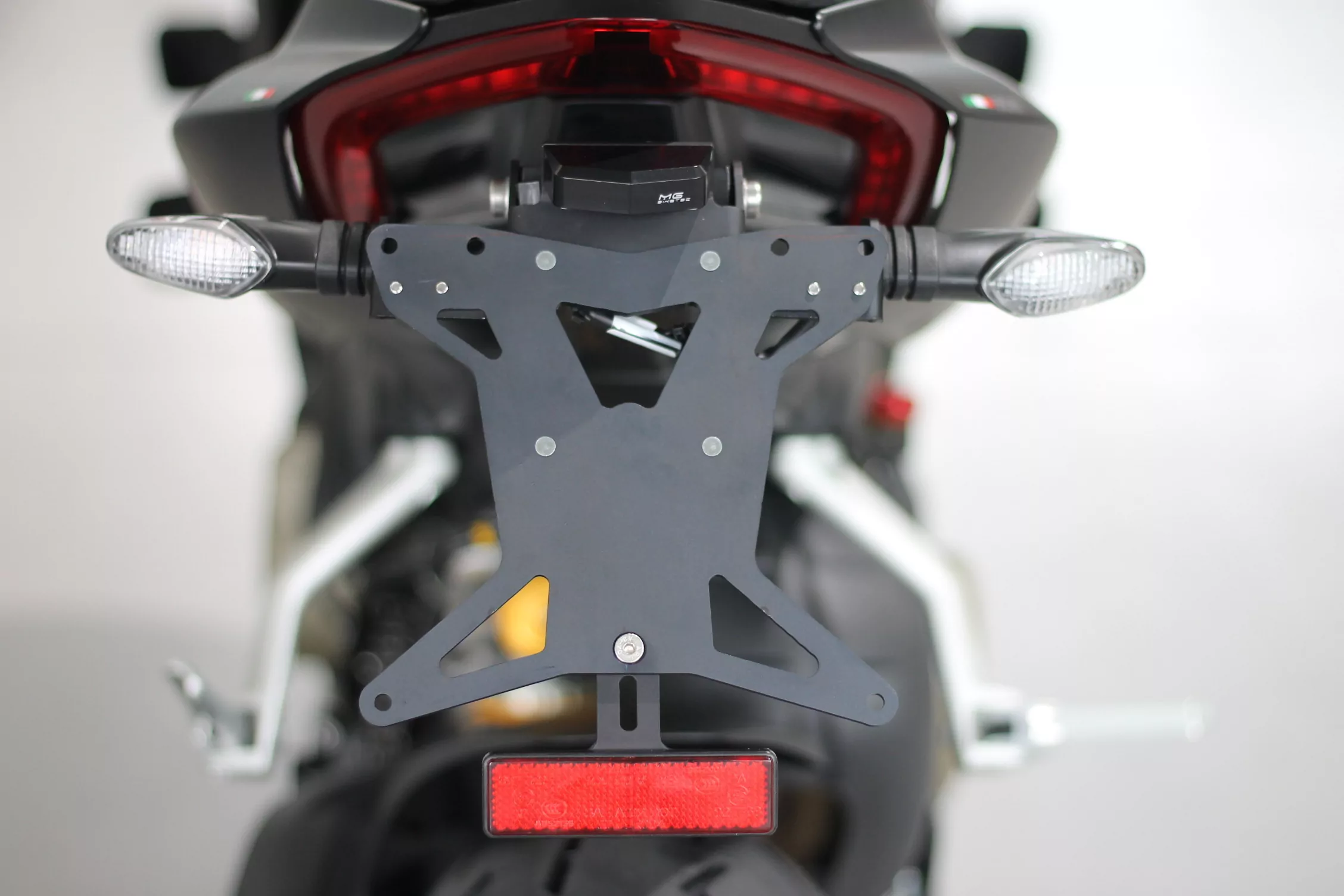 MG Biketec Kennzeichenhalter für Ducati Panigale V4 S ab 2018-2021
