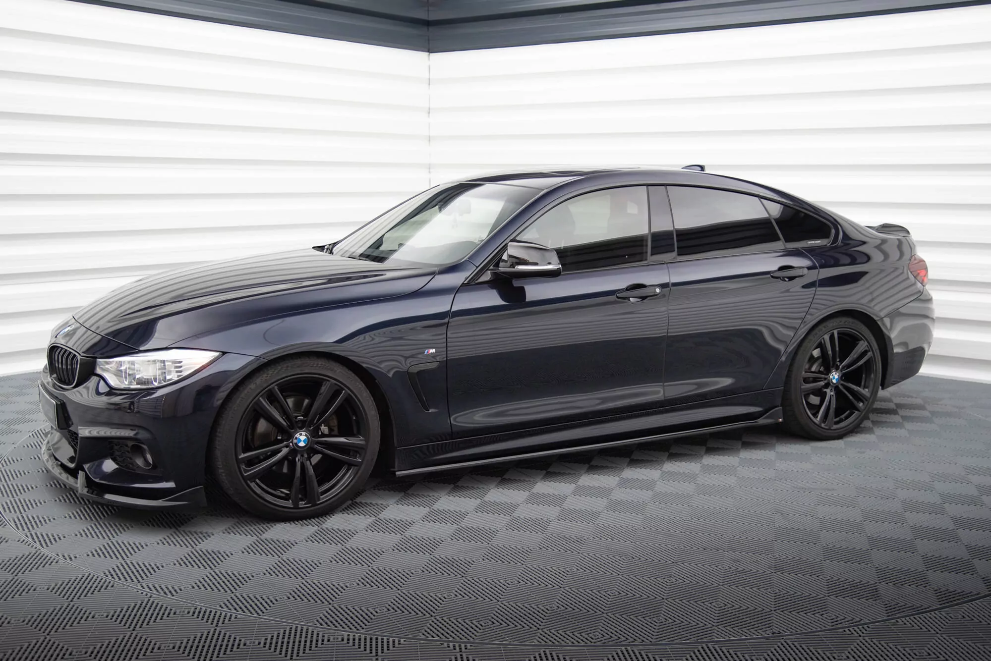 Seitenschweller Ansatz Für V.3 Für BMW 4er Coupe / Gran Coupe / Cabrio M-Paket F32 / F36 / F33 Schwarz Hochglanz