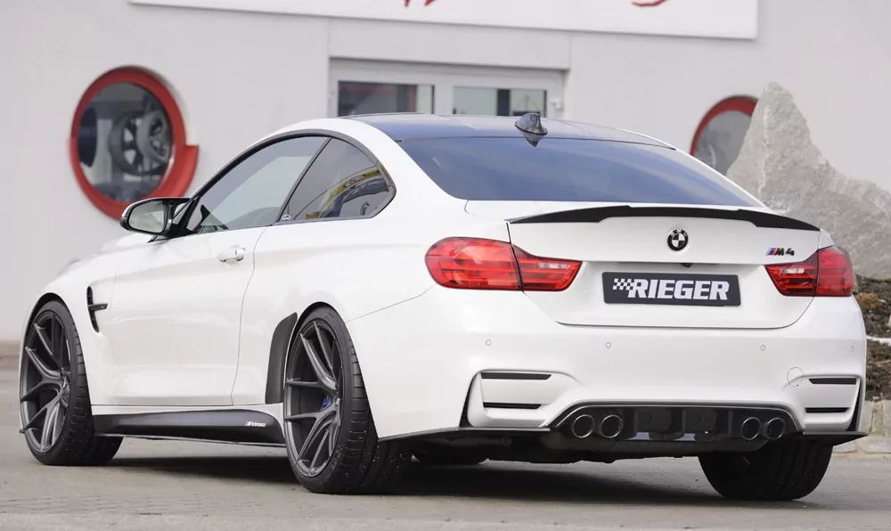 Rieger Heckeinsatz für BMW 4er F82 M4 (M3) | Coupé 01.14- für orig. Heckschürze