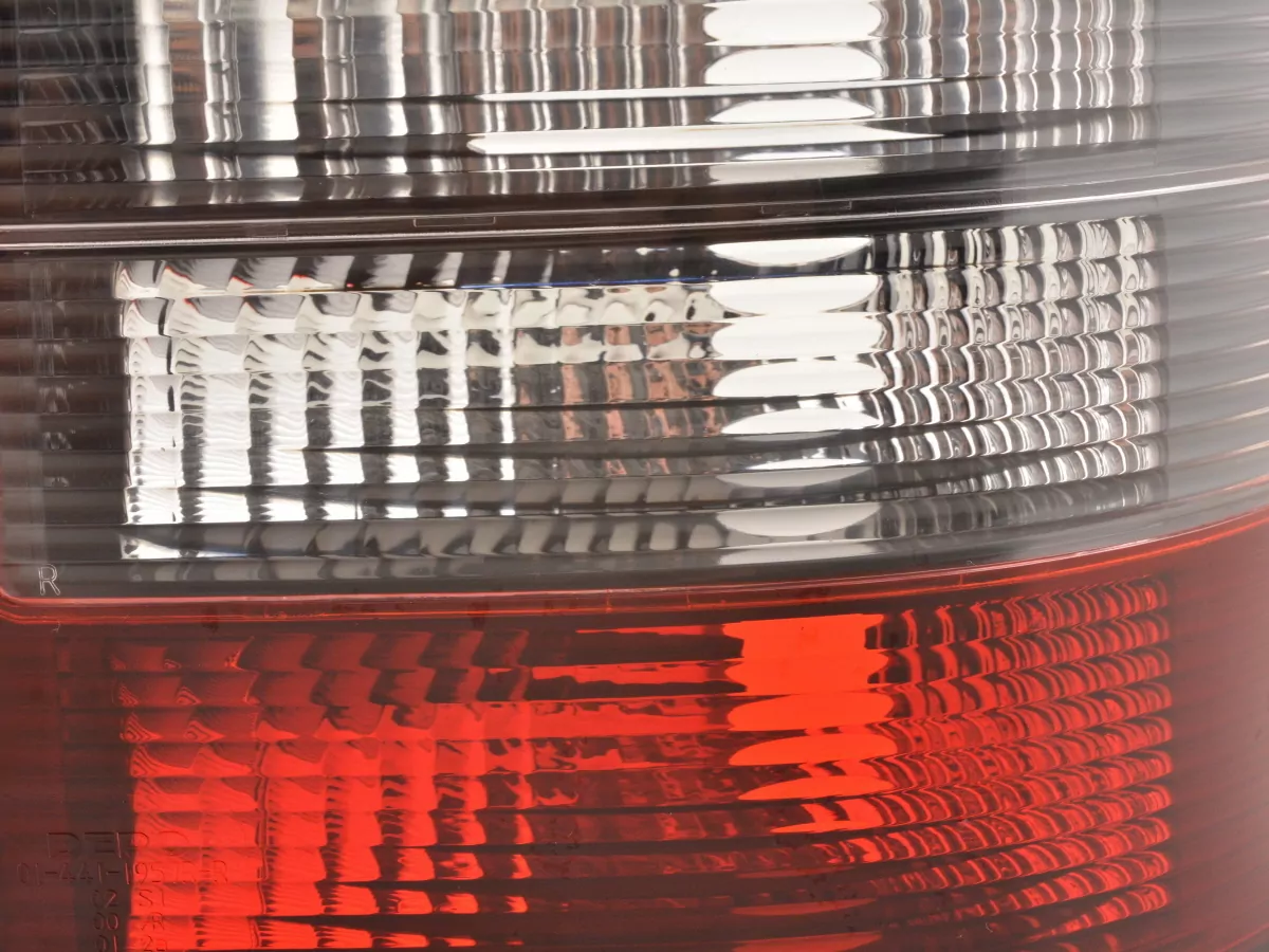 Verschleißteile Rückleuchte rechts VW T5 Bj. 03